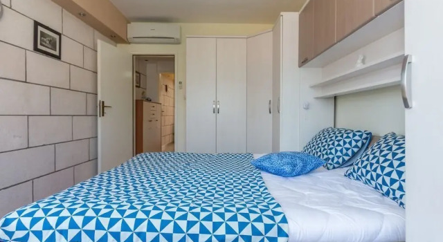 Romantic apartments Marko for 2 with pool and grill, Забронировать Апартаменты/квартира Отели Затона с парковкой, Парковка