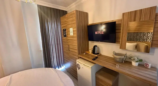 Royal Ezel Hotel