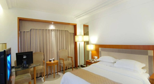 Oscar Hotel, Book Hotel Hotels in Meilan with Parking, Parking