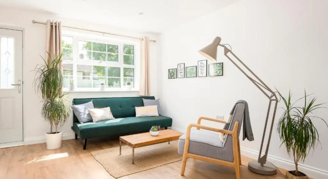 2 bed house close to Town Centre