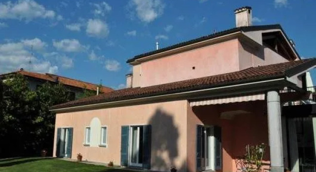 Villa Costantina with heated POOL, Reserva ahora Villa Cannobio Lago Maggiore