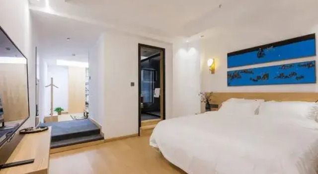 Двухместный семейный люкс с 2 комнатами Spring quan Hotel