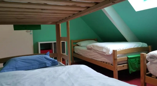 Четырёхместный номер Standard Gîte de montagne du Plateau de Lhers- Accueil randonneurs
