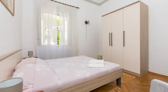 Номер Economy Monasteroom Rooms & Suites