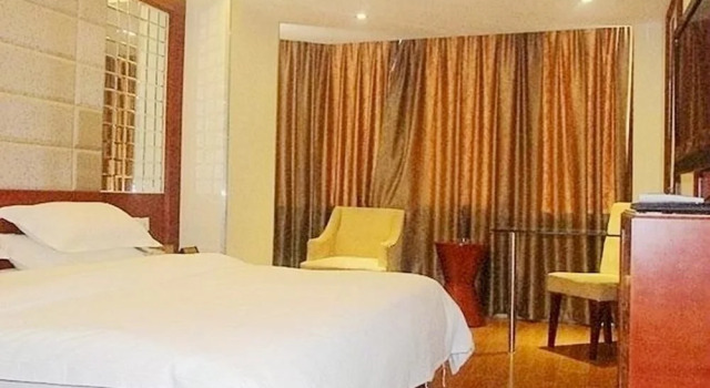 Jun Fu Hotel Guangyuan Road, Rezervasyon Otel Guangdong otoparklı oteller, Otopark