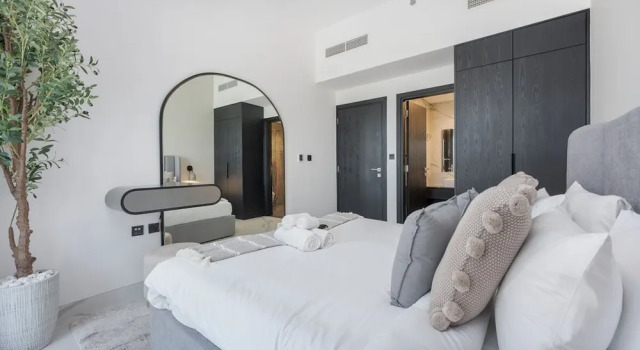 Awesome 1-bedroom in Al Barshaa South Near to Dubai Adventures, Забронировать Апартаменты/квартира Отели Эмирата Дубая с парковкой, рядом с Сад Миракл, Парковка