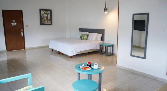 Люкс Hotel & Suites Arges - Centro Chetumal