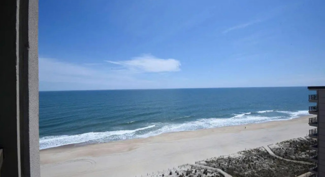 Четырёхместный номер Standard Ashore Oceanfront Hotel, Ocean City, a Tribute Portfolio Hotel