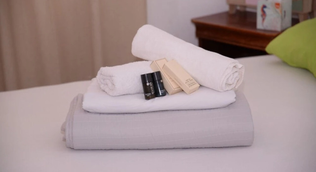 Central Apartment 5 Minutes From Beach, Забронировать Апартаменты/квартира Тель-Авив Тель-Авивский округ, рядом с Independence Hall Museum