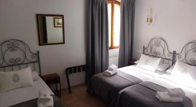 Трёхместный номер Standard Hotel Monasterio de Tejeda