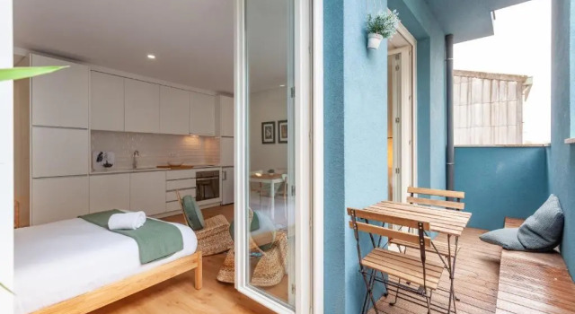 Студия с балконом Oporto Palace Apartments