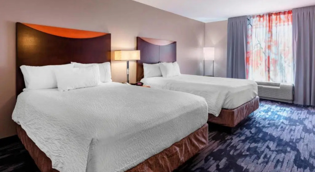 Четырёхместный номер Standard Fairfield Inn & Suites Columbus