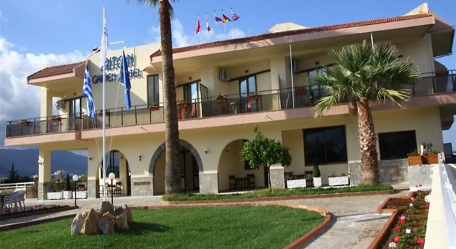 Triton Garden Hotel