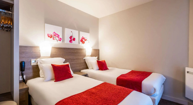 Двухместный номер Standard Kyriad Annemasse - Geneve
