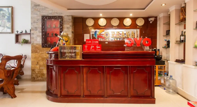 OYO 956 Hung Thinh Koreana Hotel, Prenota Hotel Da Nang Da Nang