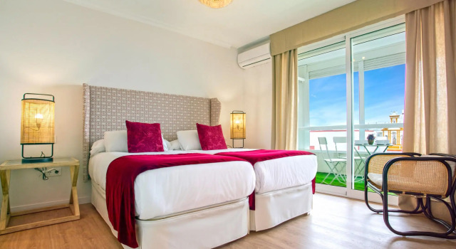 Stunning Apartment With City Views. San Pablo, Забронировать Апартаменты/квартира Севилья провинция Севилья, рядом с La Torre de Don Fadrique