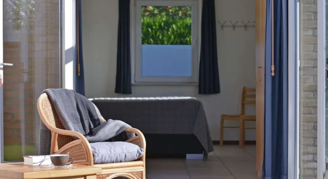 Bungalow Near Veerse Meer & Beach, Book Vacation Home Kamperland 