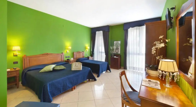 Трёхместный номер Ulisse Deluxe Hostel