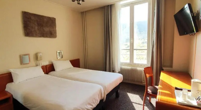 Двухместный номер Standard Grand Hôtel de Valenciennes