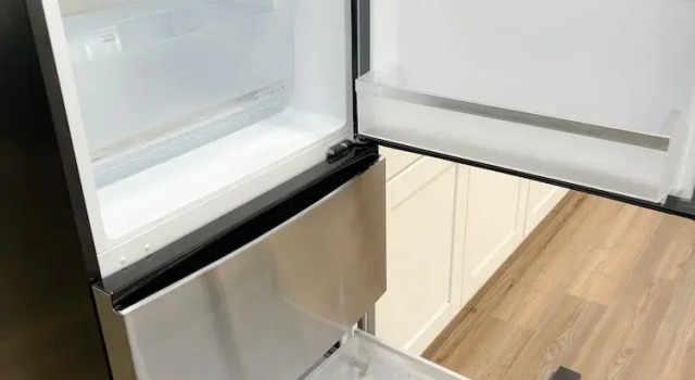 Renovated Modern & Minimalist Century City Studio Condo by RedAwning, Забронировать Отель Отели Гонолулу с парковкой, рядом с Академия искусств, Парковка