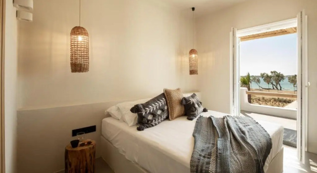 Апартаменты Seesoo Paros Beachfront Luxury Hideaway