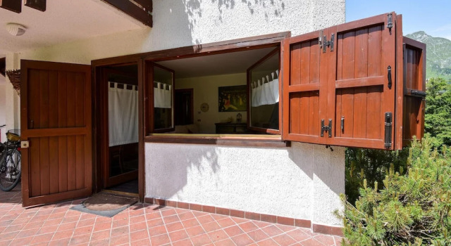Awesome Apartment in Busa di Villotta With Wifi and 1 Bedrooms, Buchen Sie Ferienwohnung Aviano Friaul-Julisch Venetien