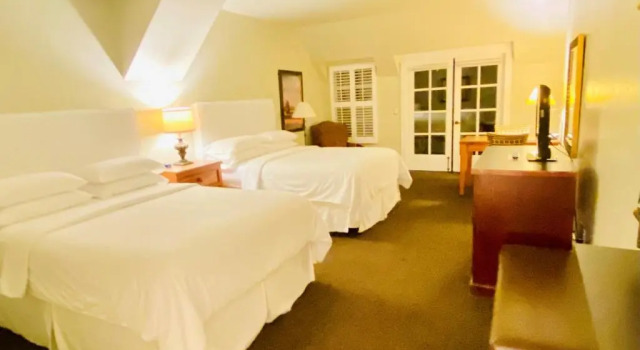 Четырёхместный номер Standard Appellation Lodi - Wine & Roses Resort and Spa