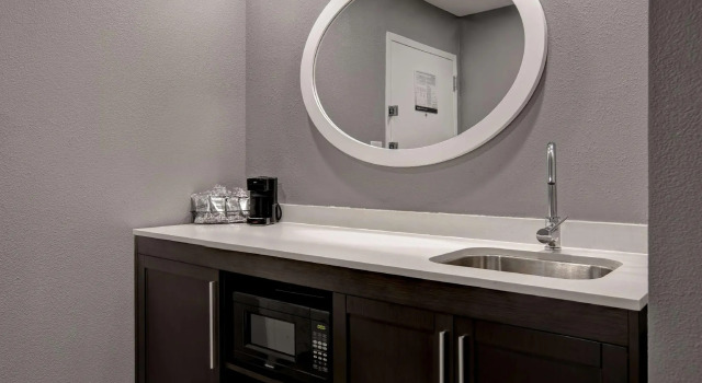 Четырёхместный номер Standard Hampton Inn Olive Branch