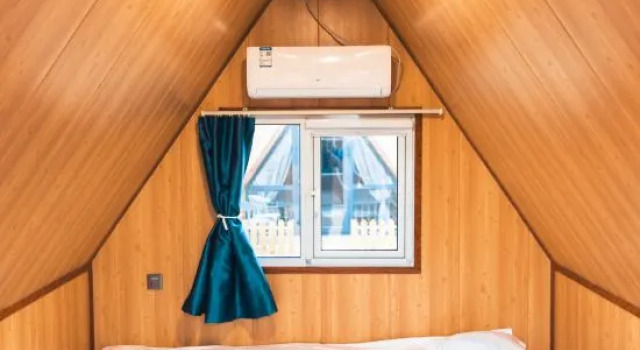 Bett im Wohnheim Bantuan Camping