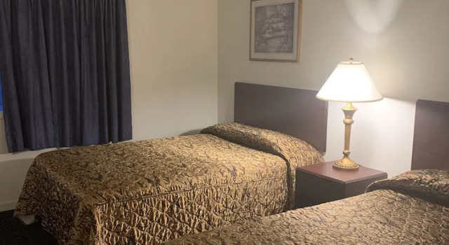 Четырёхместный номер Classic Monticello Inn - Monticello, Indiana