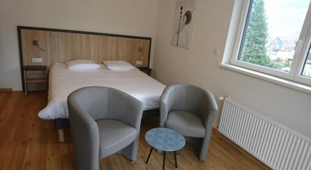 Люкс Hotel De La Poste - Logis De France