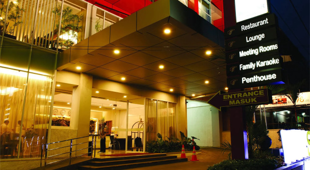 Winstar Hotel Pekanbaru, Rezervovat Hotel Hotely v Pekanbaru se snídaní, Snídaně