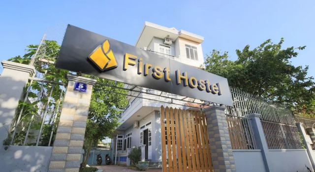 First Hostel Nha Trang, Забронировать Хостел Хостелы Нячанга, рядом с Остров Чонг, Хостел