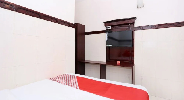 OYO 40141 Ascot Hotel, Забронировать Отель Отели штата Кералы с завтраком, Завтраки