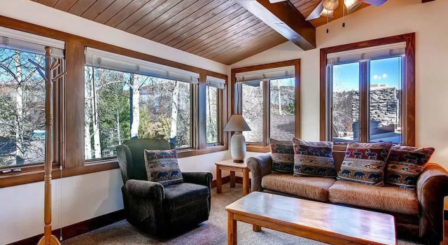Aspenwood L17 - 2 Bedrooms Condo