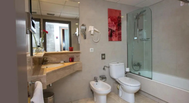 Двухместный номер Superior Leonardo Hotel Barcelona Las Ramblas