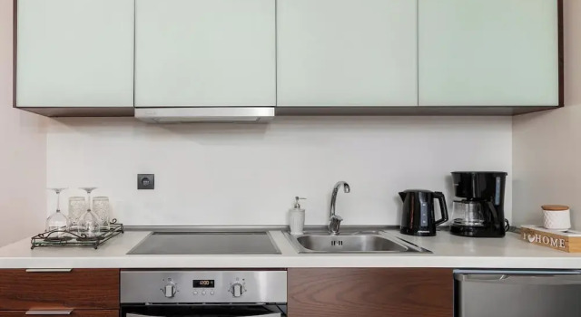 Люкс с красивым видом из окна Vintage Suites Trikala