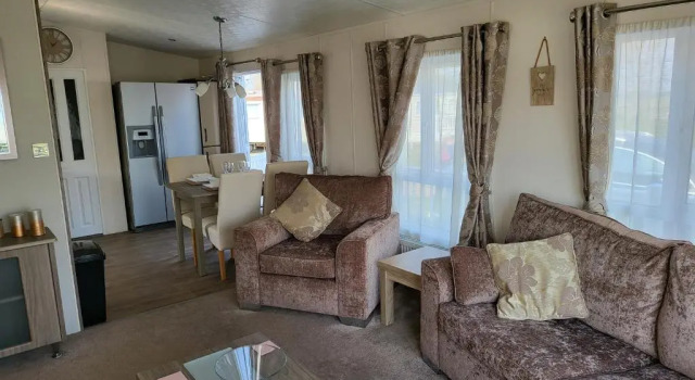 2br-sleeps6-fireplace-parking-patio-seaside