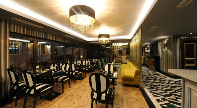 Le Petit Palace Hotel