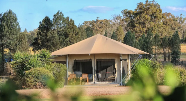Тент с видом на сад Dubbo Rhino Lodge