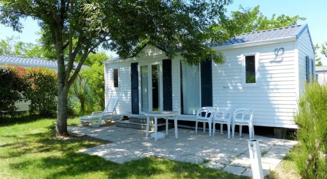 Коттедж Holiday Home in Pordic Near Sandy Beaches