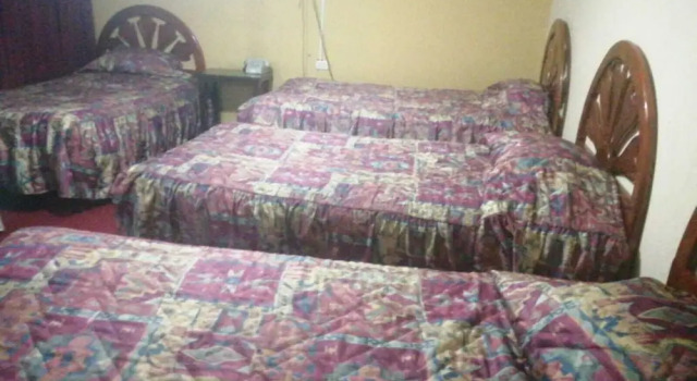 Standardní Čtyřlůžkový pokoj Hotel Embajador Puno