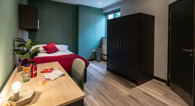 Студия Superior Sherbourne Student Village