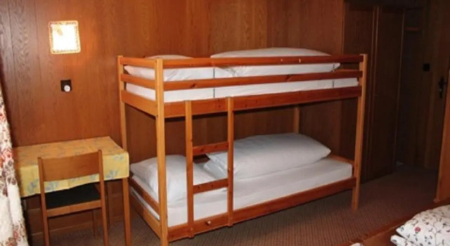 Heidi-Guesthouse-Amden Sternen, Забронировать Отель Амден Lake Walen