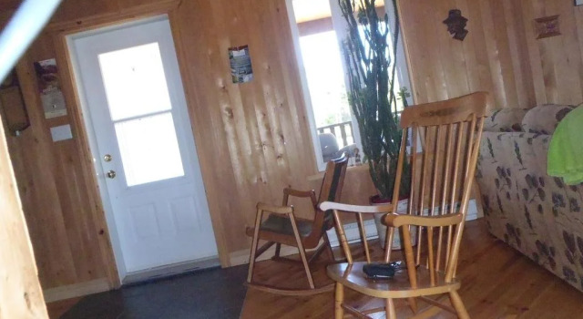 Gîte La Maison Chez J.P. Bed and Breakfast, Book Hotel Havre aux Maisons Magdalen Islands