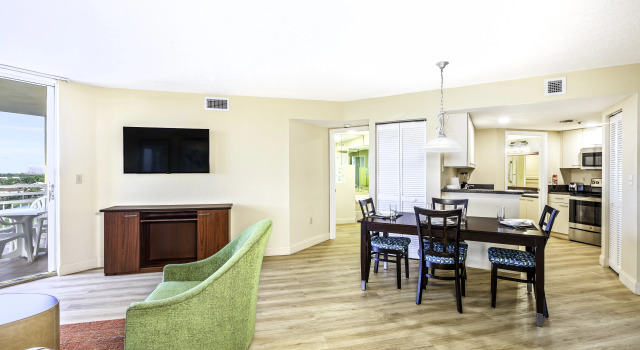 Vacation Village at Bonaventure, Fort Lauderdale, Забронировать Апарт-отель Вестон Fort Lauderdale West, рядом с Загородный гольф-клуб Bonaventure Country Club