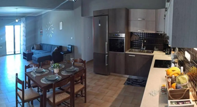 Апартаменты Modern central Αpt 500m from the beach.