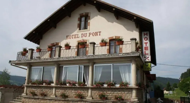Hotel Du Pont, Book Hotel Hoteller i Doubs med morgenmad, Morgenmad