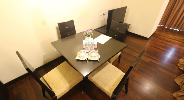 Семейный номер Standard c 1 комнатой с балконом и с красивым видом из окна Raintree Resort Suites