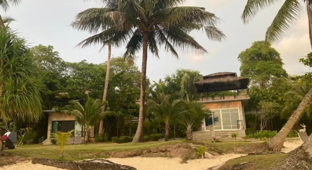 Вилла рядом с пляжем Koh Mak White Sand Beach
